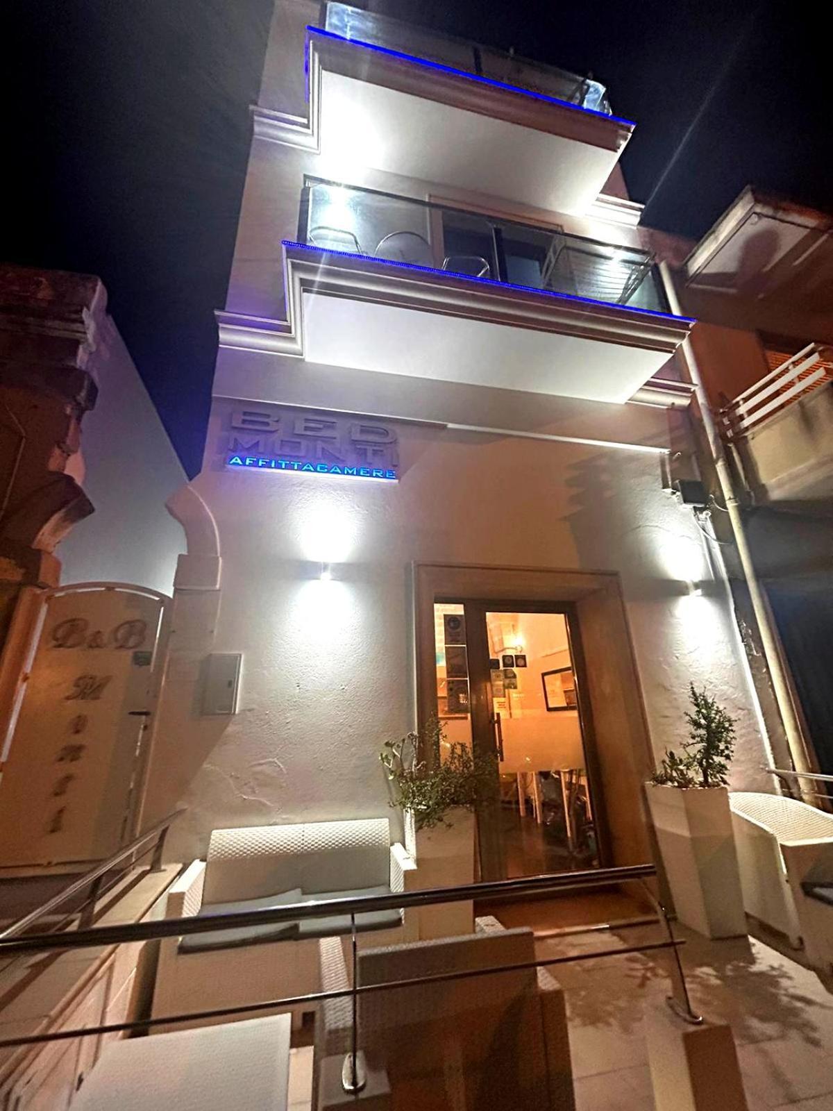 Affittacamere Monti Porto Cesareo Bagian luar foto